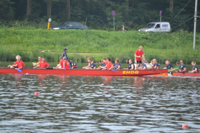 chrismanouvreertdedrakenbootnaardestart.jpg