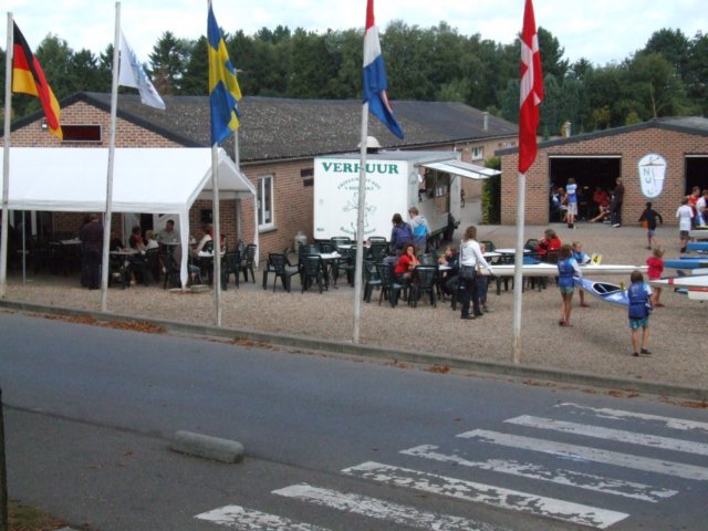 hetcomplexvanneerpelt.jpg