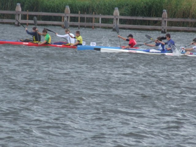 destartvandek2juniorena5000m.jpg