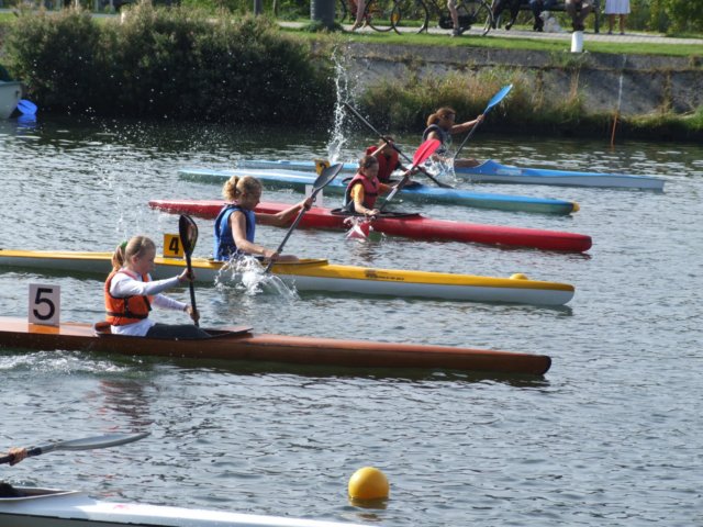 anoukbijdestartvande100m.jpg